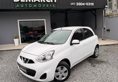 Nissan MARCH 1.0 12V Flex 5p 2015 Branco — foto 1 de 3