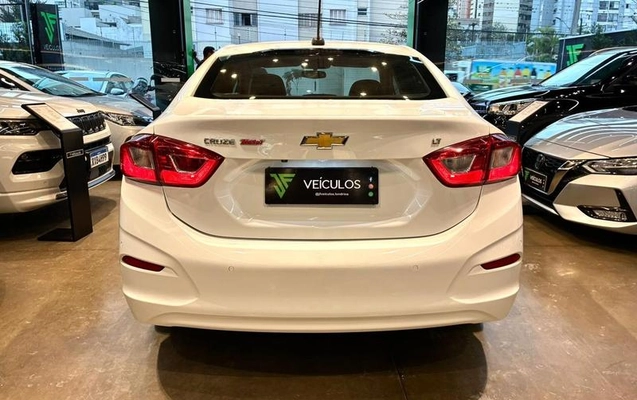 imagem-https://www.socarrao.com.br/sc-vehicle-images-prod/2973746/1789567299679-8337261_3_B_ac64c1f1a1.jpeg
