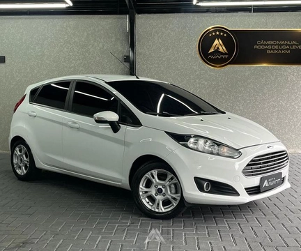 Ford Fiesta 2017 Branco — foto 1 de 3