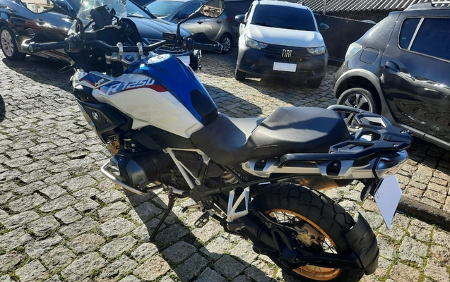 imagem-https://www.socarrao.com.br/sc-vehicle-images-prod/2974005/1785527001248-V2hhdHNBcHAgSW1hZ2UgMjAyNi0wNy0zMSBhdCAxNS4zMy40My5qcGVn.jpeg