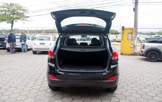 imagem-https://www.socarrao.com.br/sc-vehicle-images-prod/2974030/1787759127027-d2008753325049e78748032a2af8d137_1785526670339.jpg