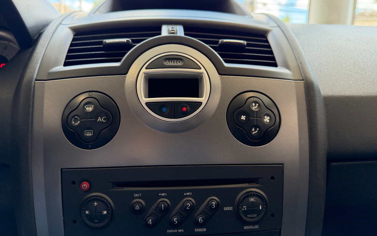 imagem-https://www.socarrao.com.br/sc-vehicle-images-prod/2974641/1785528913831-MjAyNjAyMTlfMTYyMDM0MzMyX2lPUy5qcGc.jpg