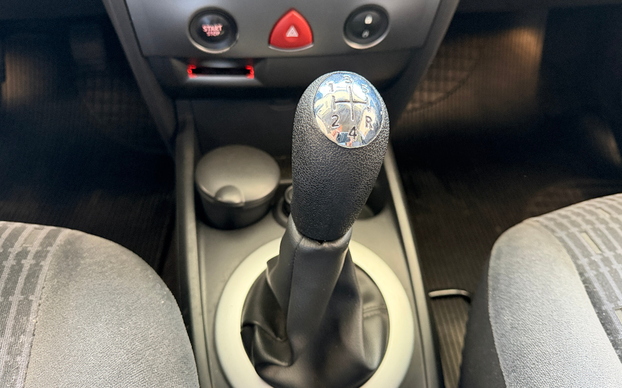 imagem-https://www.socarrao.com.br/sc-vehicle-images-prod/2974641/1785528913978-MjAyNjAyMTlfMTYyMDM5Mjc5X2lPUy5qcGc.jpg