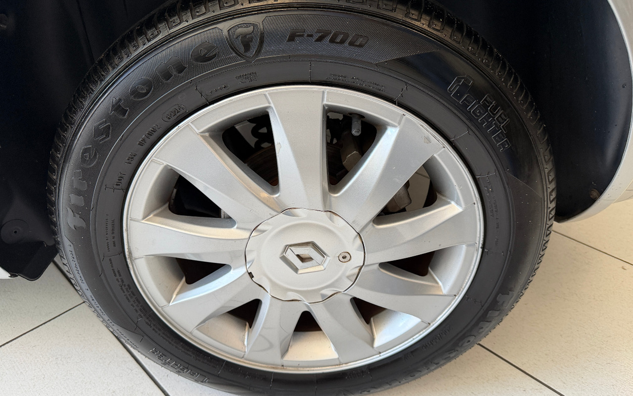imagem-https://www.socarrao.com.br/sc-vehicle-images-prod/2974641/1785528914848-MjAyNjAyMTlfMTYyMzQ5MDU0X2lPUy5qcGc.jpg