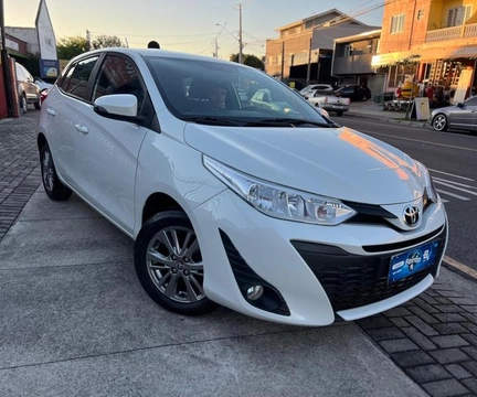 Toyota Yaris 2020 Branco — foto 1 de 3