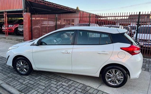 imagem-https://www.socarrao.com.br/sc-vehicle-images-prod/2974881/1787411802400-8337999_5_B_766c9f218e.jpeg