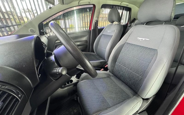 imagem-https://www.socarrao.com.br/sc-vehicle-images-prod/2975010/1786985852145-8338038_16_B_b96cee6930.jpeg
