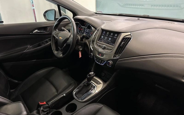 imagem-https://www.socarrao.com.br/sc-vehicle-images-prod/2975334/1788196617283-8325544_15_B_ad56d9f5f5.jpeg