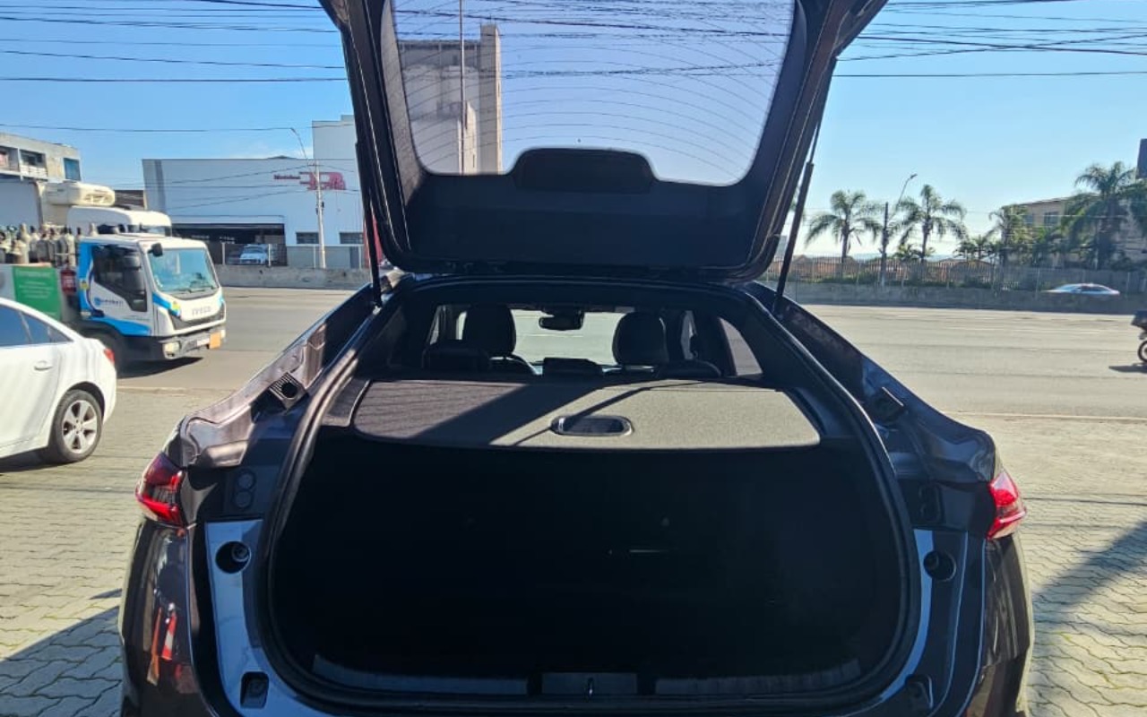 imagem-https://www.socarrao.com.br/sc-vehicle-images-prod/2975508/1785531432284-MTIzZDk4MGUtYTgzZS00ODkyLThkNWItOTk5NmYxNjdjYzNhLmpwZw.jpg