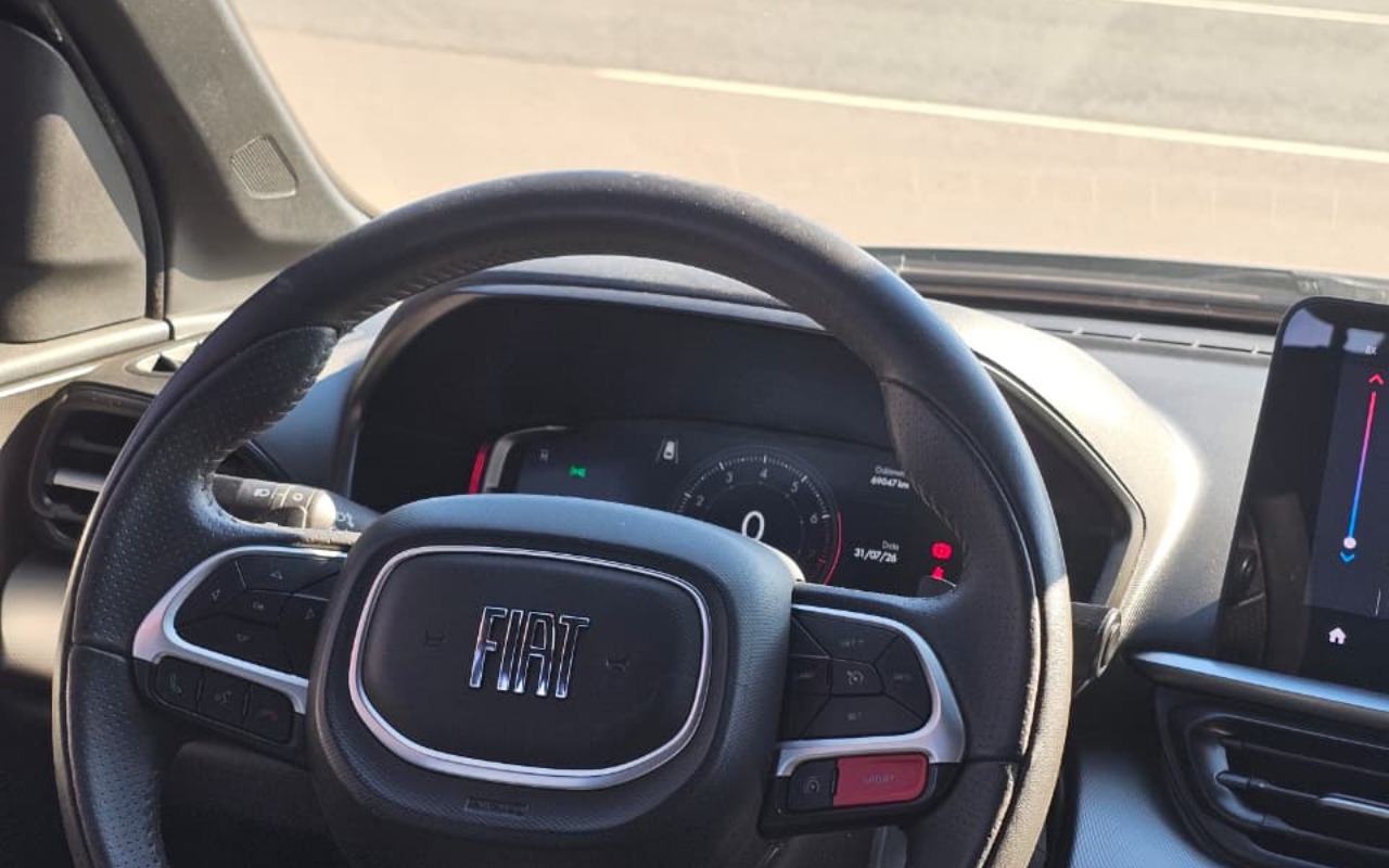 imagem-https://www.socarrao.com.br/sc-vehicle-images-prod/2975508/1785531432569-Yjg5OThmNTktMmM2YS00OGMxLWJjMGYtMjcyNWY5ZWRkZDgyLmpwZw.jpg