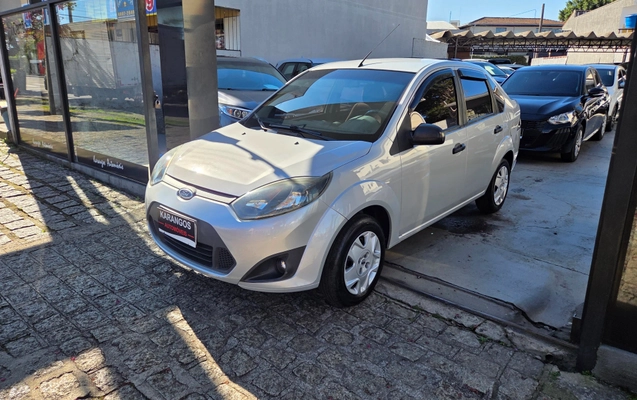 imagem-https://www.socarrao.com.br/sc-vehicle-images-prod/2975906/1785532509653-b16fa906-6ebb-49ea-b13e-a1e4f6ea3540.jpg