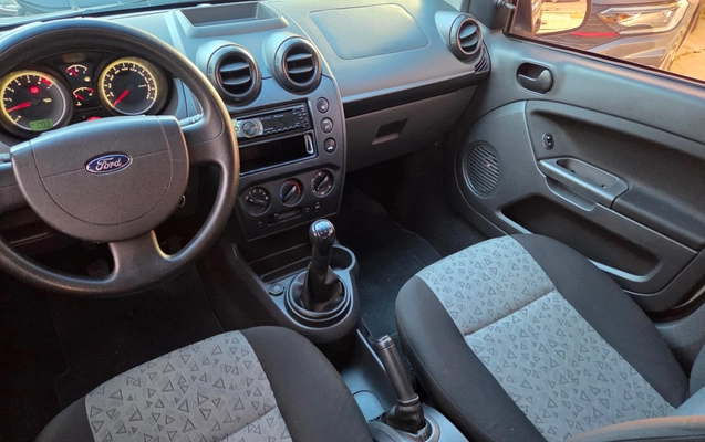imagem-https://www.socarrao.com.br/sc-vehicle-images-prod/2975906/1785532509685-83d13714-b000-4210-afce-a4f5a5bc356c.jpg