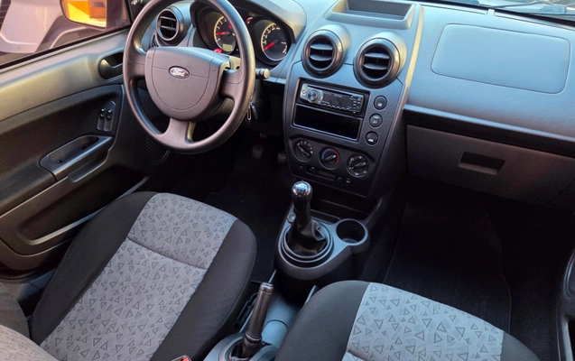 imagem-https://www.socarrao.com.br/sc-vehicle-images-prod/2975906/1785532509686-62bc43f2-3c65-45cf-95ca-3ee616288f86.jpg