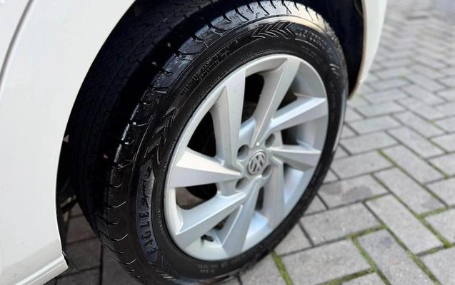 imagem-https://www.socarrao.com.br/sc-vehicle-images-prod/2976016/1789219997435-8338411_3_B_1755969f34.jpeg