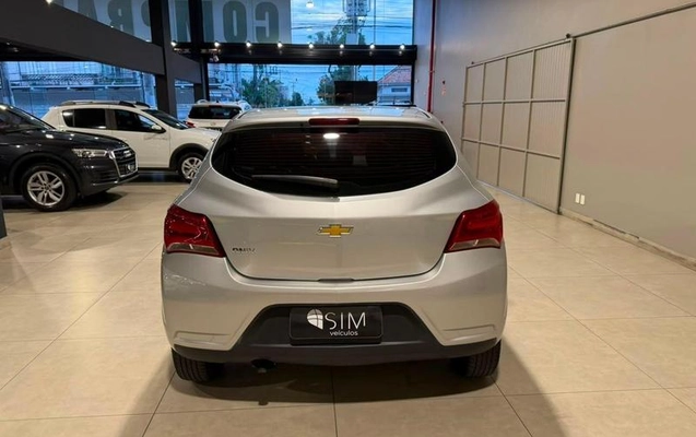 imagem-https://www.socarrao.com.br/sc-vehicle-images-prod/2976242/1787829034400-8327271_12_B_c4cef07924.jpeg
