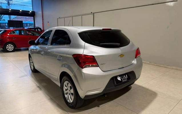 imagem-https://www.socarrao.com.br/sc-vehicle-images-prod/2976242/1787829034402-8327271_12_B_6d22606ed7.jpeg