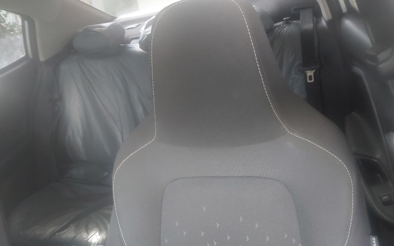imagem-https://www.socarrao.com.br/sc-vehicle-images-prod/2977858/1785538366009-MjAyNTA4MjJfMDk0MTIzLmpwZw.jpg