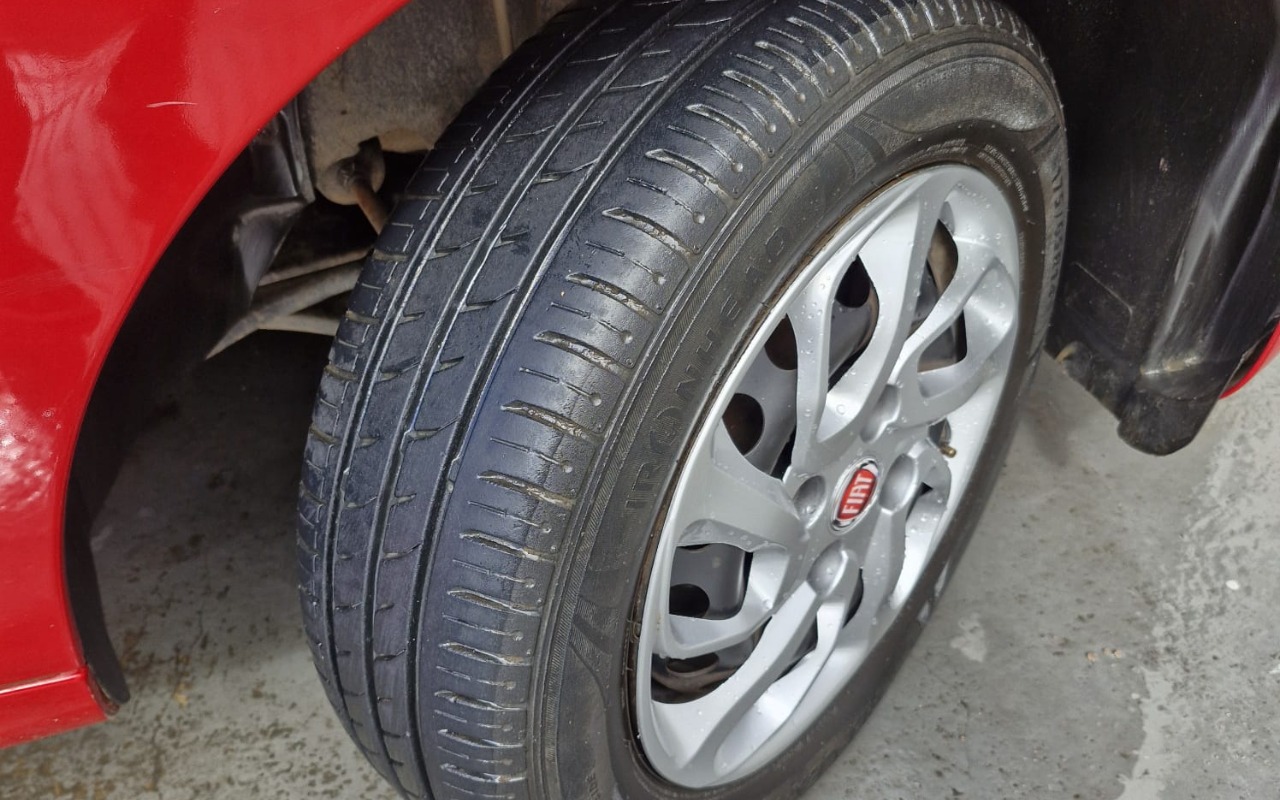 imagem-https://www.socarrao.com.br/sc-vehicle-images-prod/2978442/1785539306159-MTguanBlZw.jpeg