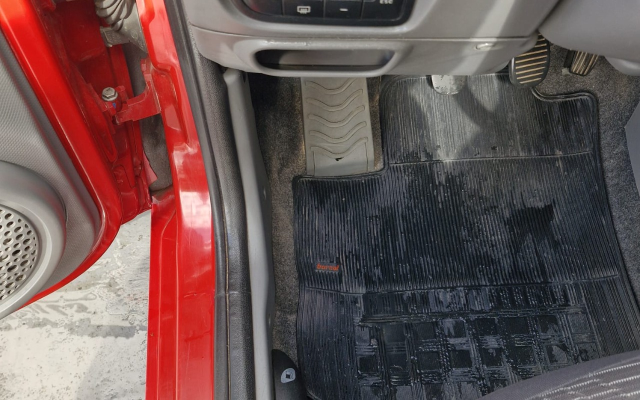 imagem-https://www.socarrao.com.br/sc-vehicle-images-prod/2978442/1785539306256-MTkuanBlZw.jpeg