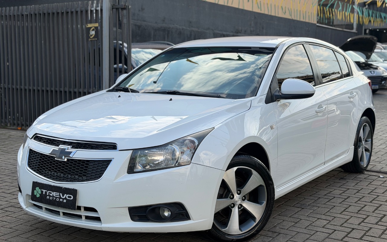 imagem-https://www.socarrao.com.br/sc-vehicle-images-prod/2981486/1787949614533-SU1HXzEyMTQuanBlZw.jpeg