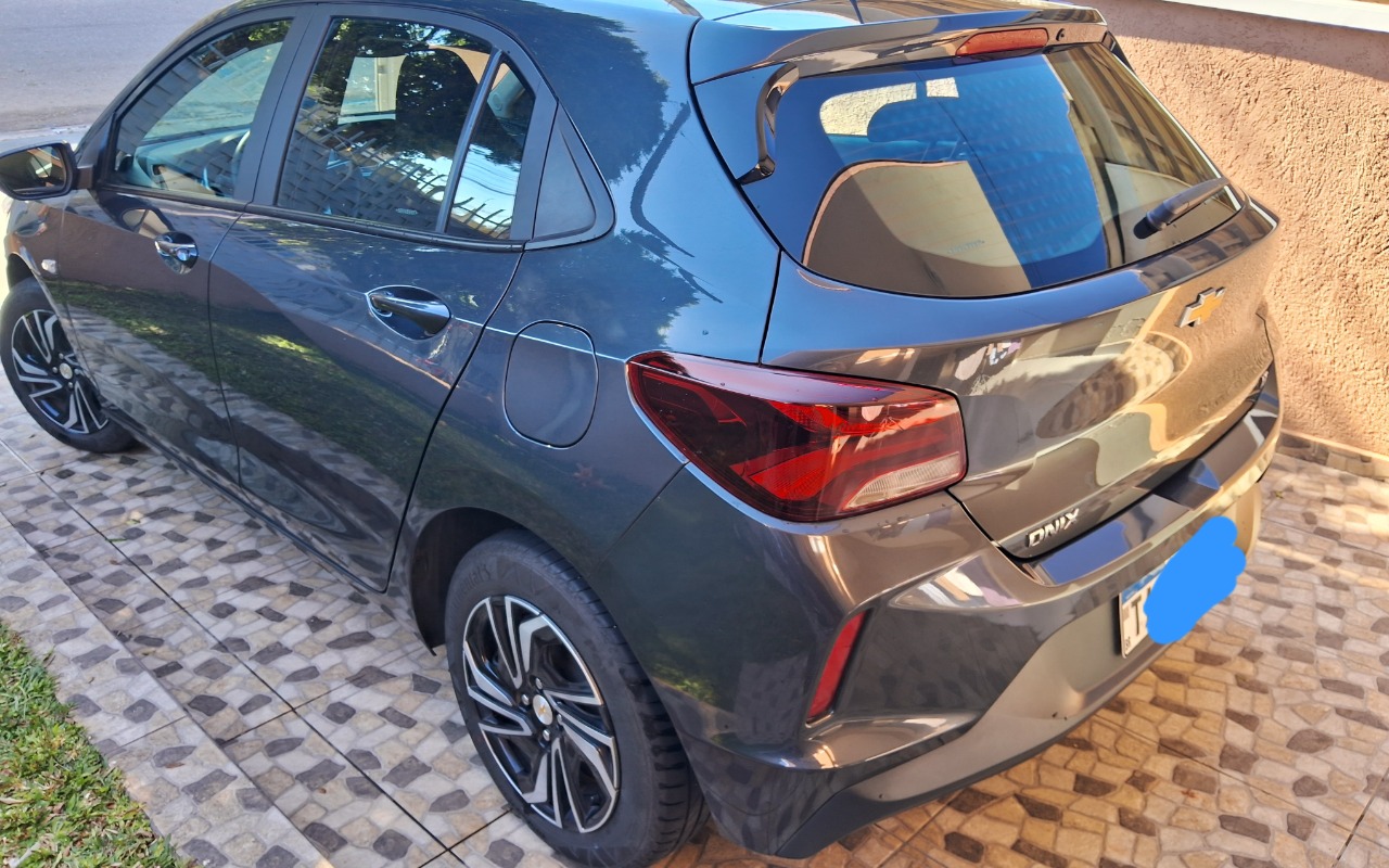 imagem-https://www.socarrao.com.br/sc-vehicle-images-prod/2990374/1785609515918-MjAyNjA4MDFfMTUyMjA3LmpwZw.jpg