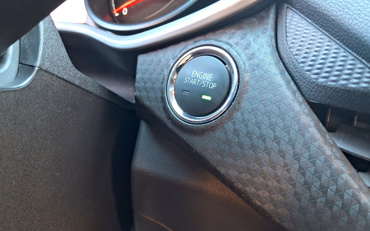 imagem-https://www.socarrao.com.br/sc-vehicle-images-prod/2990374/1785609518296-MjAyNjA4MDFfMTUxNjQxLmpwZw.jpg