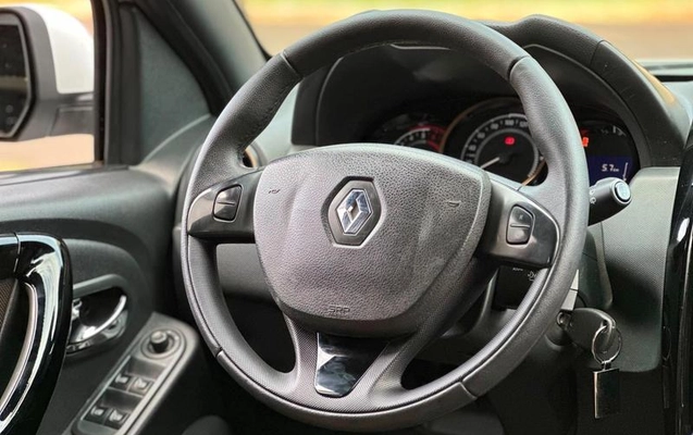 imagem-https://www.socarrao.com.br/sc-vehicle-images-prod/2990380/1789244397420-8290779_12_B_00719f8ce9.jpeg