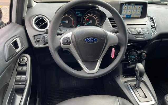 imagem-https://www.socarrao.com.br/sc-vehicle-images-prod/2990384/1791407132675-8328774_9_B_c35f7f831a.jpeg