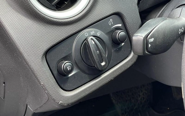 imagem-https://www.socarrao.com.br/sc-vehicle-images-prod/2990384/1791407132688-8328774_15_B_9ce8f27f2d.jpeg