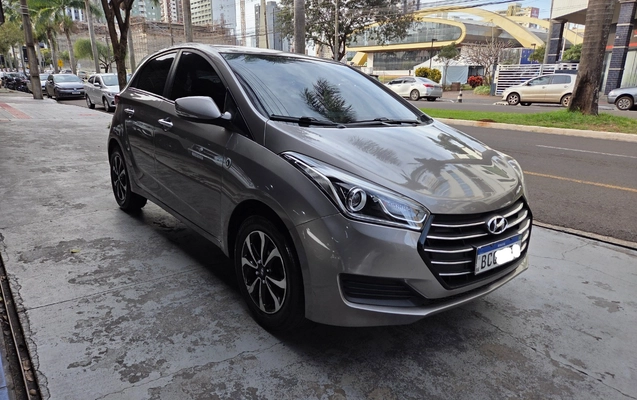 imagem-https://www.socarrao.com.br/sc-vehicle-images-prod/2990389/1785585727958-MTAwMDU4NjI3Mi5qcGc.jpg