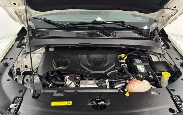 imagem-https://www.socarrao.com.br/sc-vehicle-images-prod/2990424/1789214878146-8251120_14_B_35bdd56ec7.jpeg