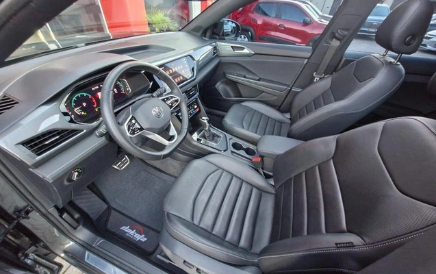 imagem-https://www.socarrao.com.br/sc-vehicle-images-prod/2990447/1786814300202-8338894_13_B_97fa6b7fd8.jpeg