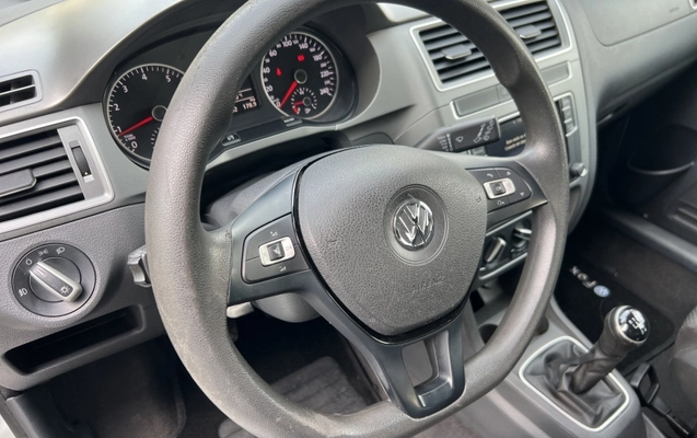 imagem-https://www.socarrao.com.br/sc-vehicle-images-prod/2990451/1789663530357-ipRI6aZaCP8T3L1HXMOWbsmQMpgYktLR.jpg