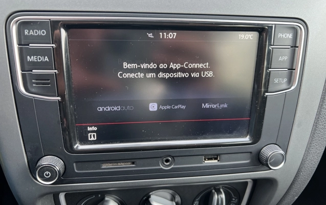 imagem-https://www.socarrao.com.br/sc-vehicle-images-prod/2990451/1789663530361-sa2exmTMGHwo0bpz01WZPld5LHOQAebI.jpg
