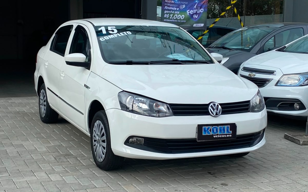 Volkswagen Voyage 2015 Branco — foto 1 de 3