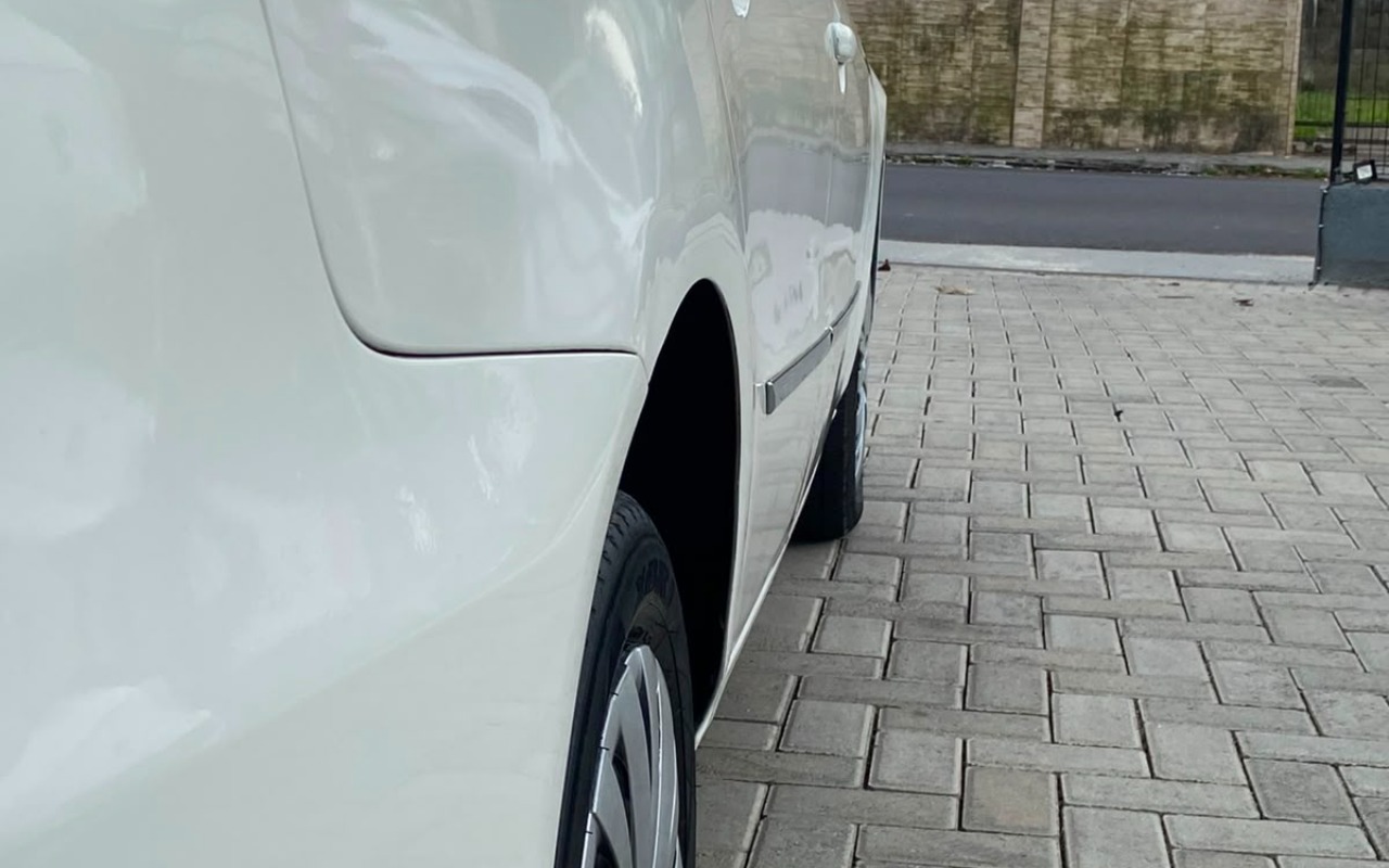 imagem-https://www.socarrao.com.br/sc-vehicle-images-prod/2990502/1785590638182-V2hhdHNBcHAgSW1hZ2UgMjAyNi0wNy0yMSBhdCAxMC4wNy41MyAoMSkuanBlZw.jpeg