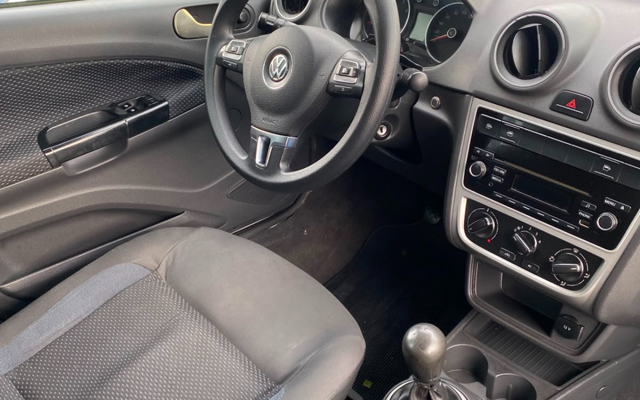imagem-https://www.socarrao.com.br/sc-vehicle-images-prod/2990502/1785590638692-V2hhdHNBcHAgSW1hZ2UgMjAyNi0wNy0yMSBhdCAxMC4wNy41MiAoMikuanBlZw.jpeg