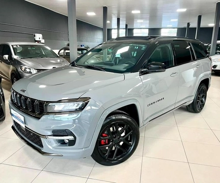 Jeep Commander 2025 Cinza — foto 1 de 3