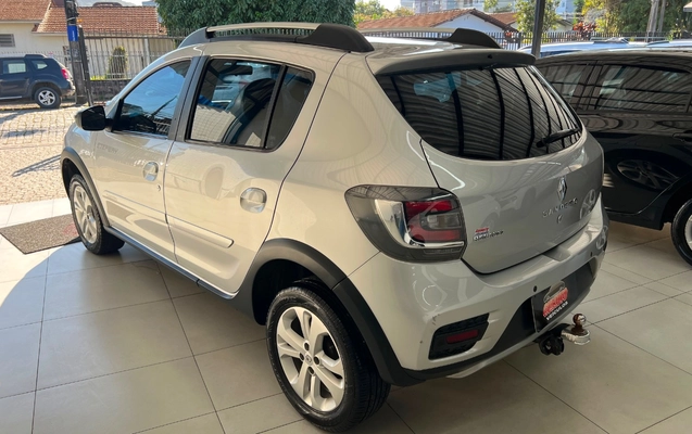 imagem-https://www.socarrao.com.br/sc-vehicle-images-prod/2990540/1785591529467-MGE1ZjQ5OGEtOTcwYS00MjQ5LWJiMTMtNjY3ODYwOGIzNWY4LmpwZWc.jpeg