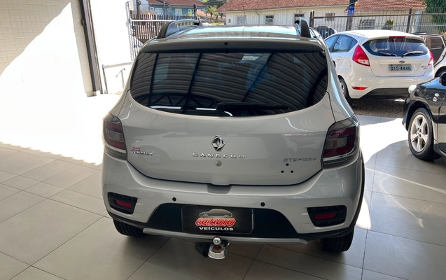imagem-https://www.socarrao.com.br/sc-vehicle-images-prod/2990540/1785591529531-NTE1MjYwMzUtMjNlOS00NjQ3LWE4NDktMTBmODQyZmRlOGNiLmpwZWc.jpeg