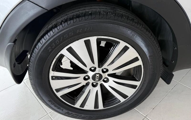 imagem-https://www.socarrao.com.br/sc-vehicle-images-prod/2990570/1785936458107-7636962_17_B_8fe8d98bdd.jpeg