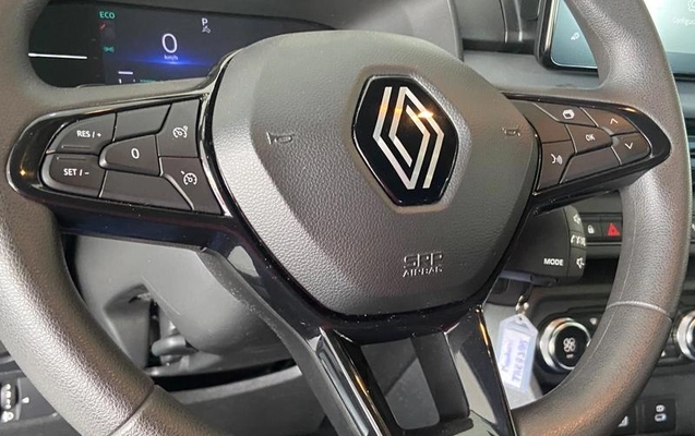 imagem-https://www.socarrao.com.br/sc-vehicle-images-prod/2990571/1789563931795-8337034_17_B_0375778cff.jpeg