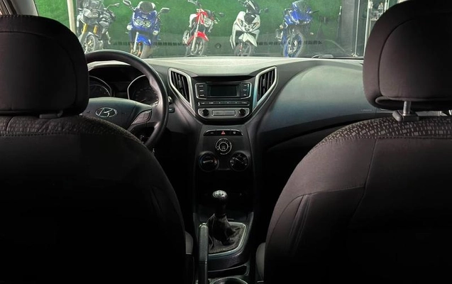 imagem-https://www.socarrao.com.br/sc-vehicle-images-prod/2990610/1786386362822-8021696_10_B_4c4741d987.jpeg