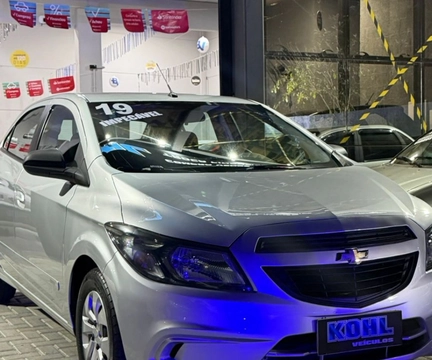 Chevrolet Onix 2019 Prata — foto 1 de 3