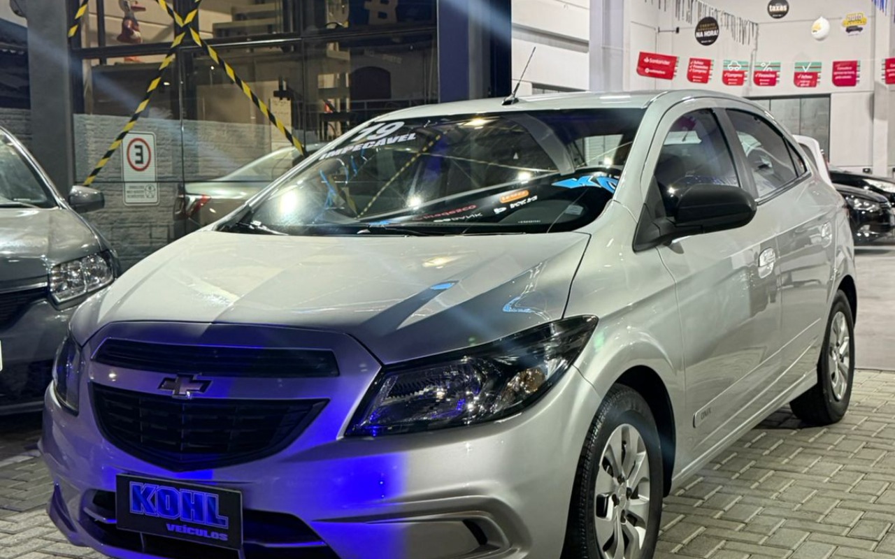 imagem-https://www.socarrao.com.br/sc-vehicle-images-prod/2990611/1785593101417-V2hhdHNBcHAgSW1hZ2UgMjAyNi0wNS0wMSBhdCAxOS4xMi4wMiAoMSkuanBlZw.jpeg
