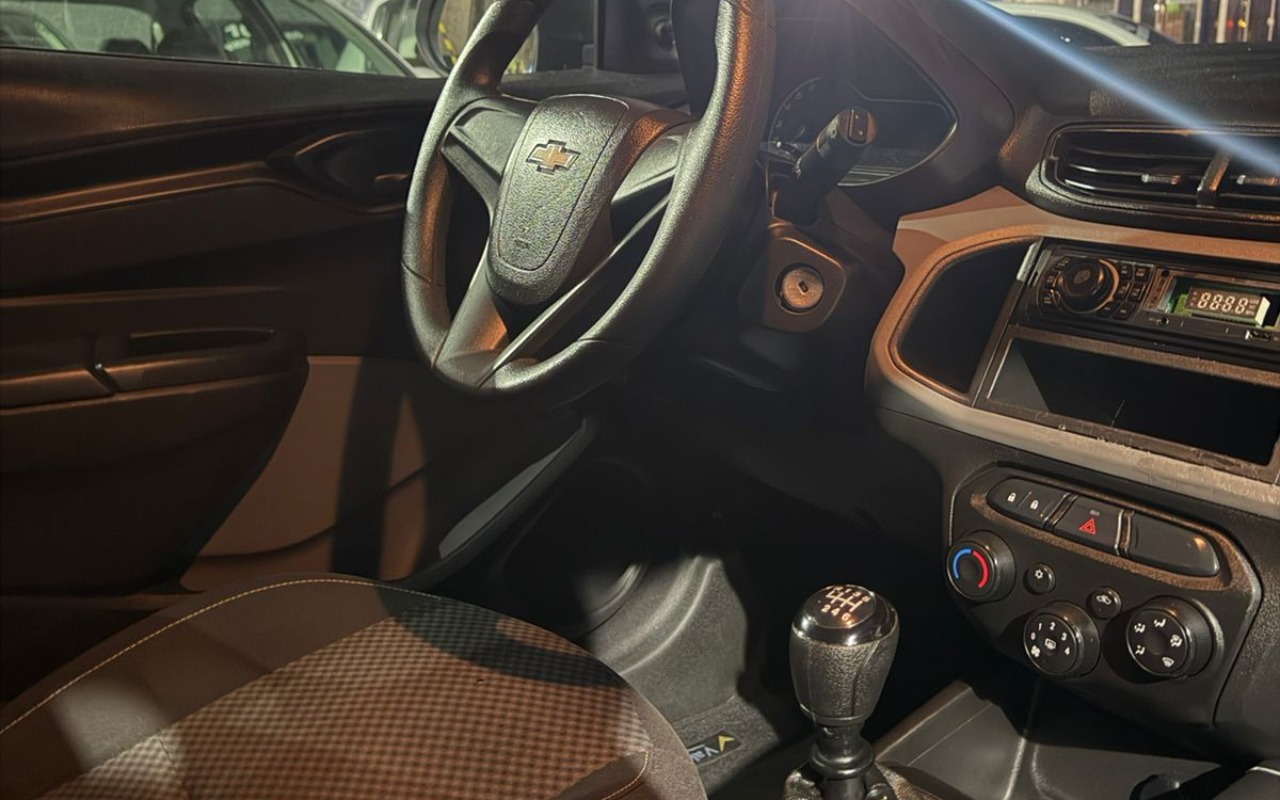 imagem-https://www.socarrao.com.br/sc-vehicle-images-prod/2990611/1785593102041-V2hhdHNBcHAgSW1hZ2UgMjAyNi0wNS0wMSBhdCAxOS4xMi4wMyAoMSkuanBlZw.jpeg