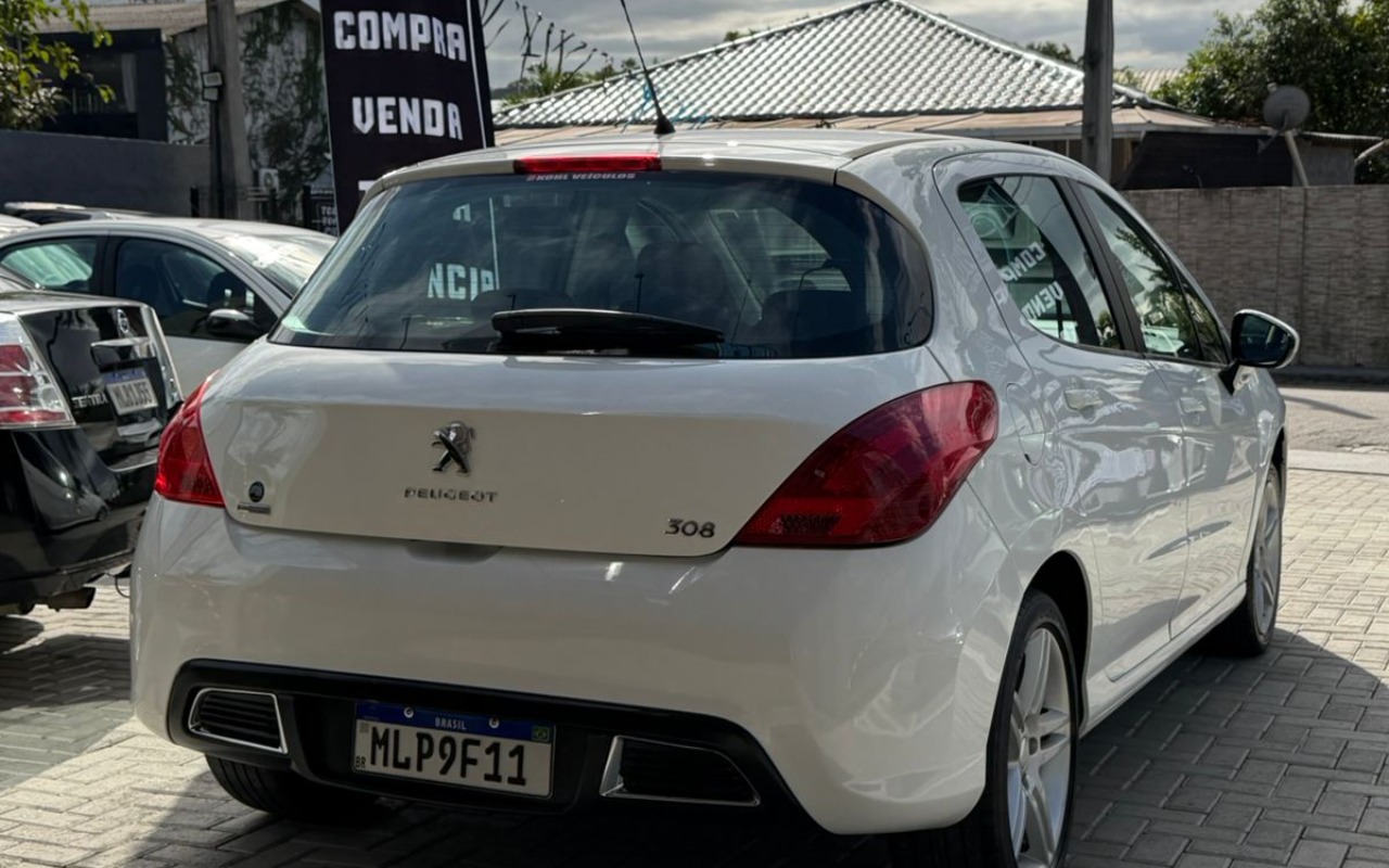 imagem-https://www.socarrao.com.br/sc-vehicle-images-prod/2990627/1785593652121-V2hhdHNBcHAgSW1hZ2UgMjAyNi0wNC0xMCBhdCAxNS4wOS4xMi5qcGVn.jpeg
