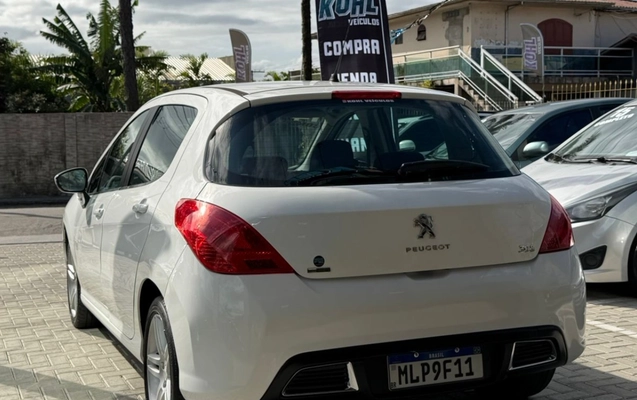 imagem-https://www.socarrao.com.br/sc-vehicle-images-prod/2990627/1785593652209-V2hhdHNBcHAgSW1hZ2UgMjAyNi0wNC0xMCBhdCAxNS4wOS4xMy5qcGVn.jpeg