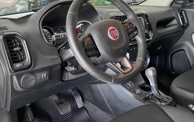 imagem-https://www.socarrao.com.br/sc-vehicle-images-prod/2990633/1788701519445-8336975_17_B_df7f1df495.jpeg