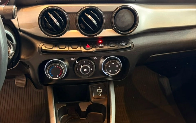 imagem-https://www.socarrao.com.br/sc-vehicle-images-prod/2990634/1785593889805-cb8c09da-32c8-45fa-b9e5-6600a8b455d4.jpg